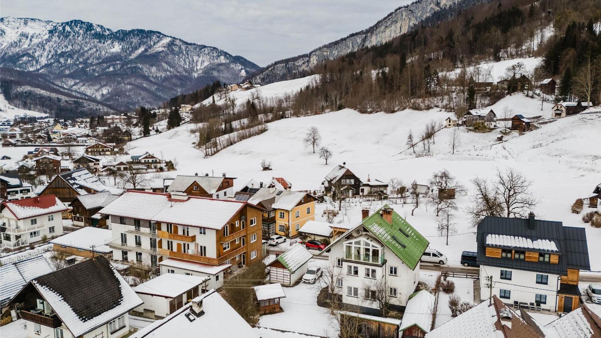 Moderne Mit Bergblick Bad Goisern