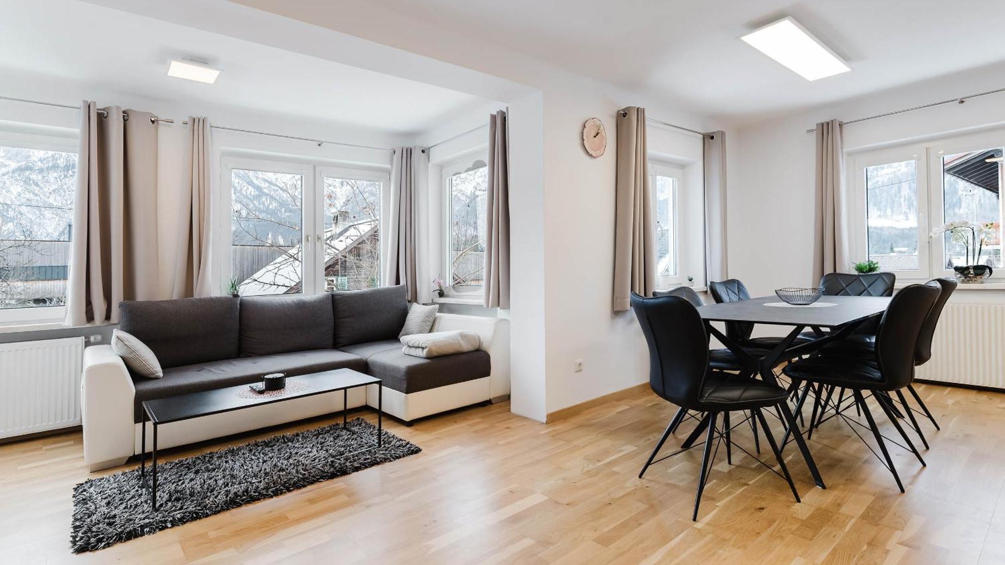 Moderne Mit Bergblick * Bad Goisern